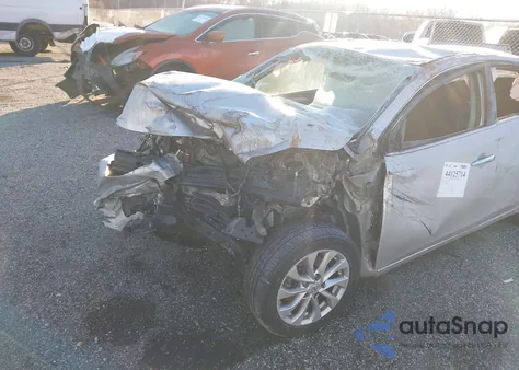 2019 Nissan Sentra S z USA, uszkodzony, nr VIN 3N1AB7AP1KY217099